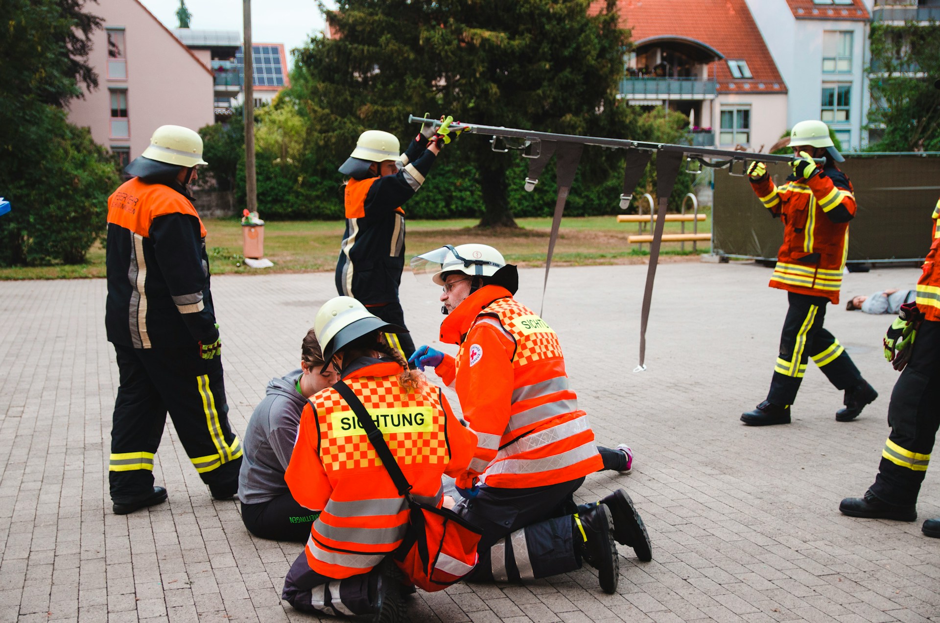 Monitor Earthquake Activity for Community Preparedness